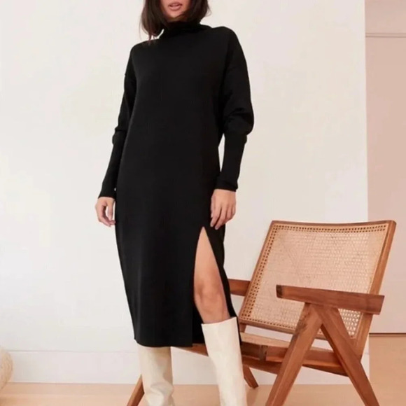 Aritzia Wilfred Cyprie 100% Merino Wool Slit Sweater Dress  Black Sz Small - Picture 1 of 9
